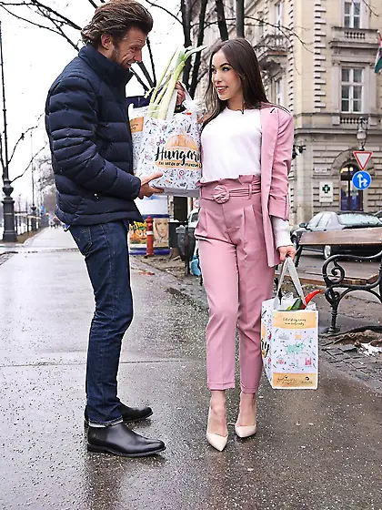 Shaved pussy spaniard brunette