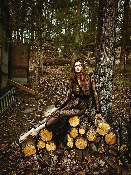 Rebekah Underhill Nude Photos