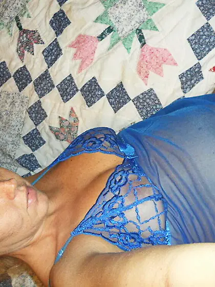 Blonde wife posing (some pregnant)