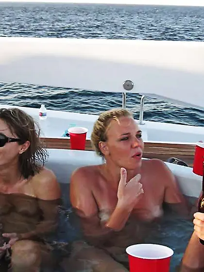 Groups Of Bare People - Vol.