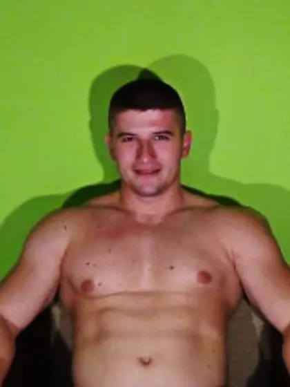 Brunette chris perform anal