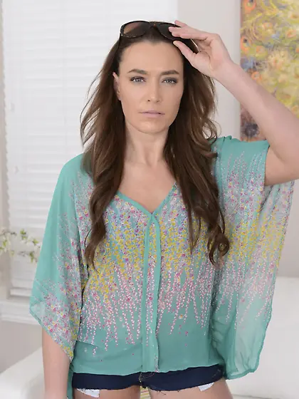 That firm booty captivates everyone around her and she loves it