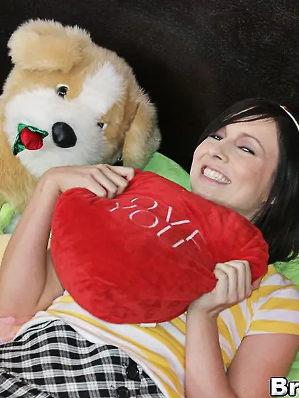 Brunette sweetie fanni fucked