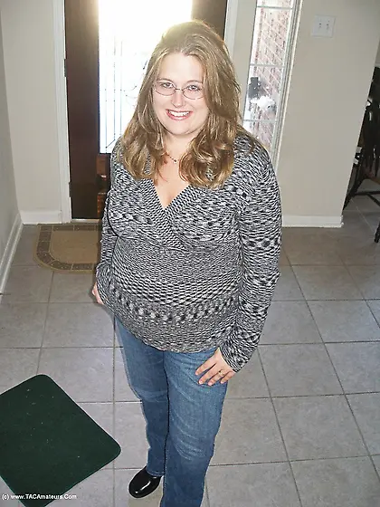 MILF Facials Gangbang Momma from United States