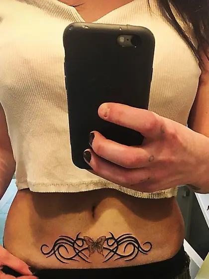 Swedish,  nån som har hennes nudes?