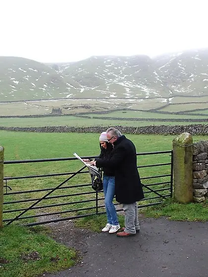 24 yo Brunette India Hand jobs