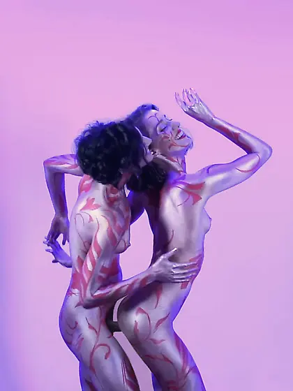 body painted sexy dance