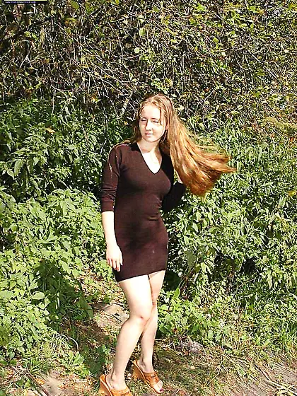 Redhead pisses
