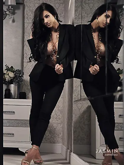 Bisexual dark eyes girl