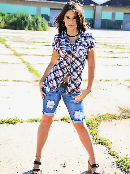 Ann Angel strips her tight blue jeans off and shows us her amazi