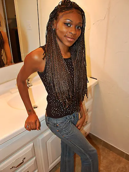 Lovely black milf exposing