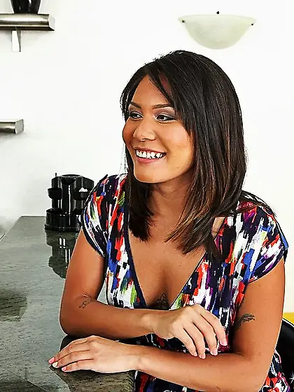 Unforgettable Mena Li is ready to show her twat and get fucked