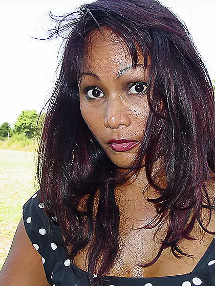 Awesome ebony babe short