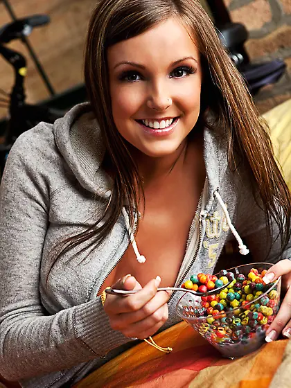 Happy firt timer brunette