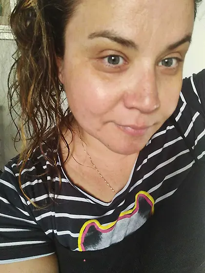 Que alternes su vagina con mi bocaQuiero lamer su