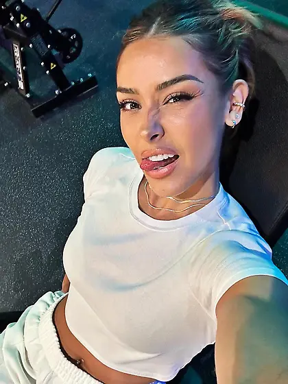 Cassandra Martin. The hottest woman alive. Fuck me