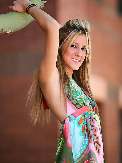 19 yo Tina long pink