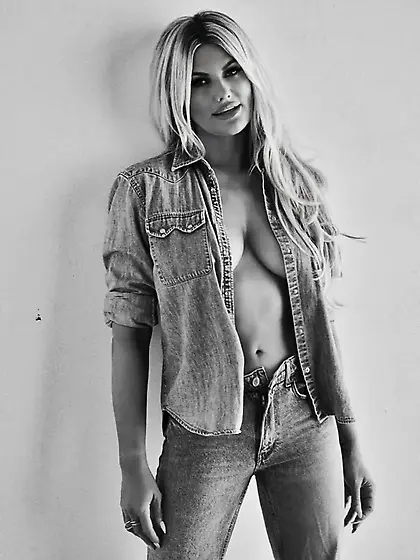 Courtney Hansen Onlyfans promo shoot