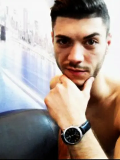 Brunette johnycox perform anal