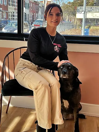 Trashy Philly babe Alexis lost on chat