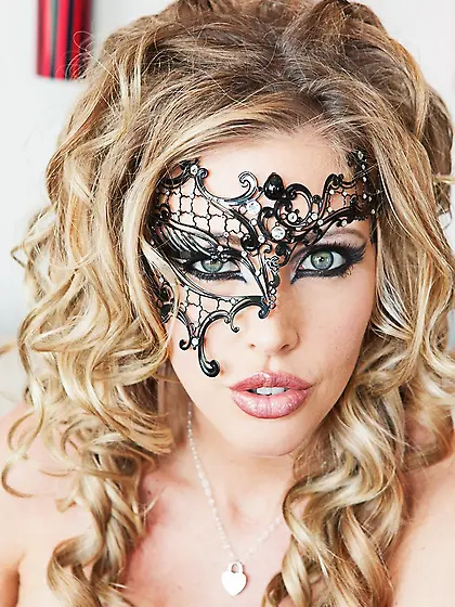 Masked blonde babe fucked