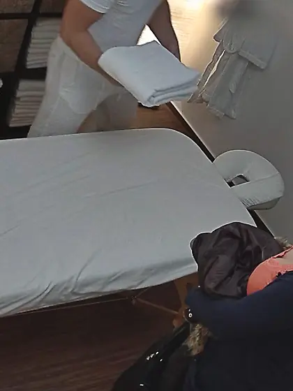 Gorgeous sex elegant brunette