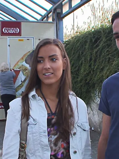 Guys changing slender girls