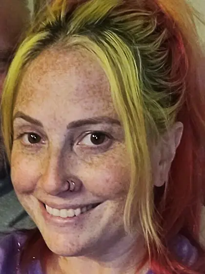 Erin masturbates while on the GGW bus