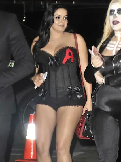 Ariel Winter - Halloween