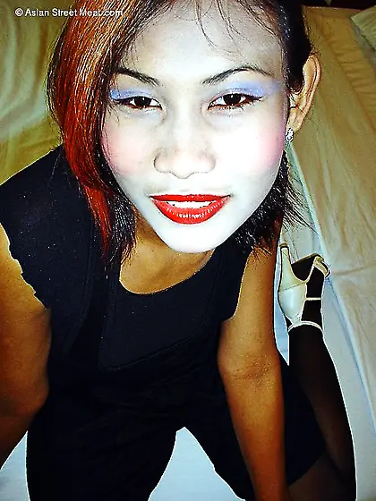 Spunk loving babe fucked