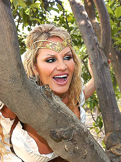 Massive breasted blonde Kelly Madison gets fucked hard in slutty