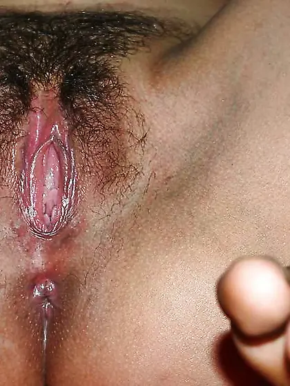 Latina hotty gargling and providing sockjob