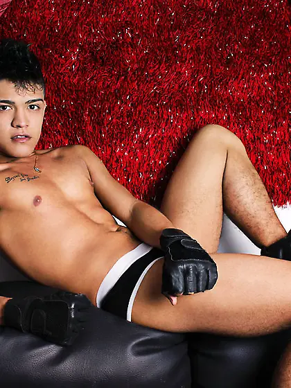 Latin gay inchlatinboy snapshot