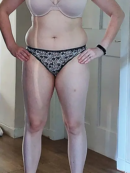 Sexy Milfs in bra,  lingerie