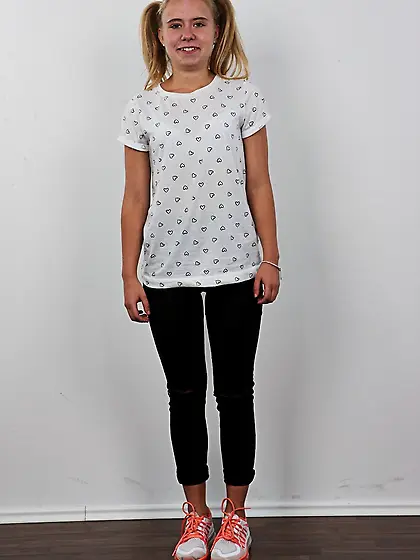 Pretty young pigtails peels