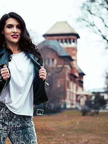 Bisexual milf big tits