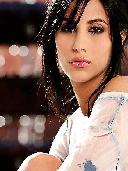 Big tits dazzle from the body of Jaime Hammer as she sprays wate