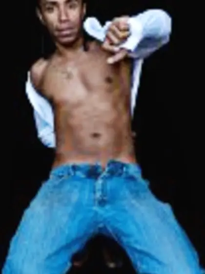 Brunette Maximiliumh Vibrator.