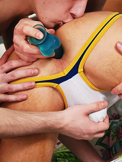 British hardcore slut gangbang