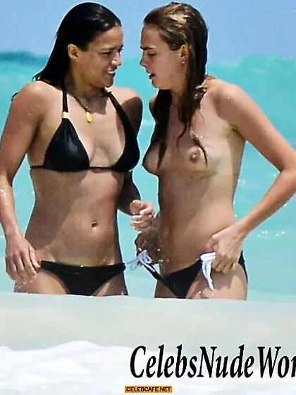 Nude pics of Cara Delevingne