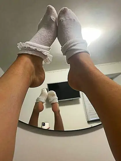 My daughters feet