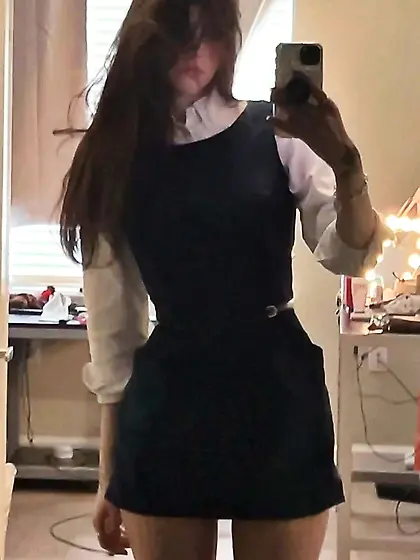 Violet (TikTok Slut) for Tributes