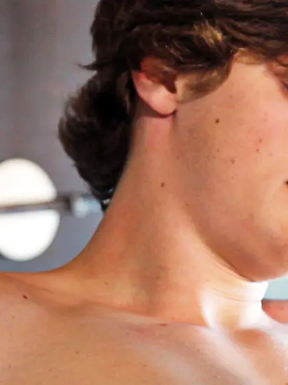 Black girl’s pussy plowed by her muscled...