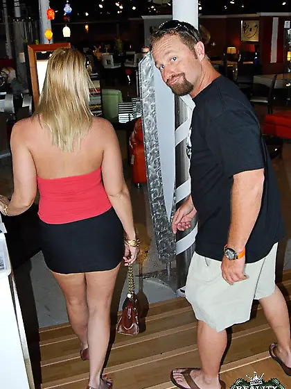 Picked up blonde milf Cameron Keys takes cumshot of her juicy as