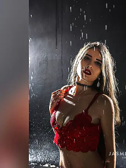 Straight girl squirt