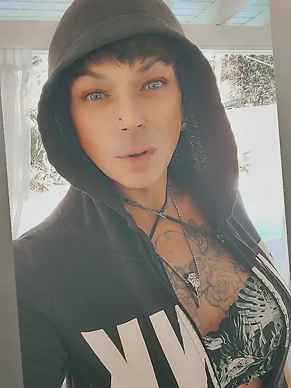 Tattooed Tranny Milf TILF