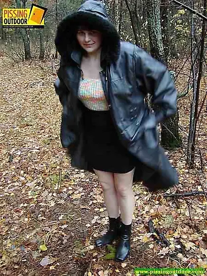 Busty babe peeing