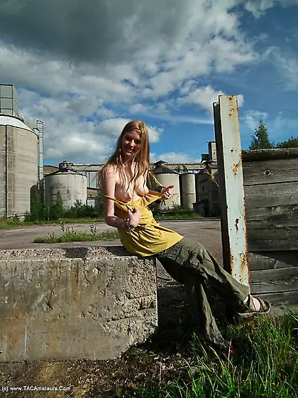 Petite Evelina from Europe