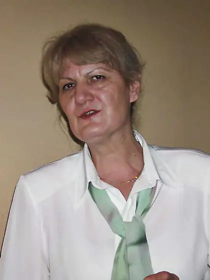 Proper Mature Damsels