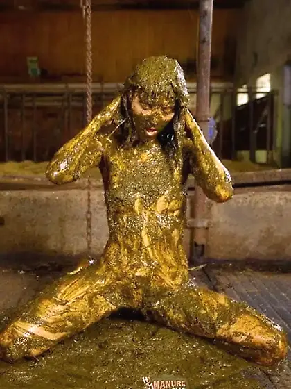 Maria Anjel in manure